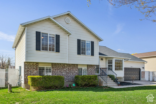 Property Photo: 1411 W 2100 S UT 84087