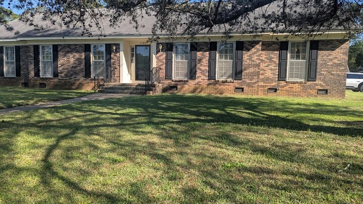 Property Photo:  2506 Fairfax Drive  GA 31707 