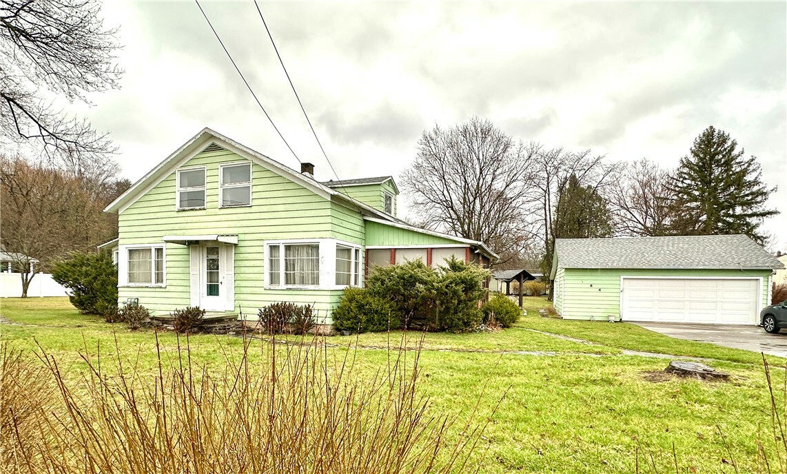 Property Photo:  184 Forest Drive  NY 14870 