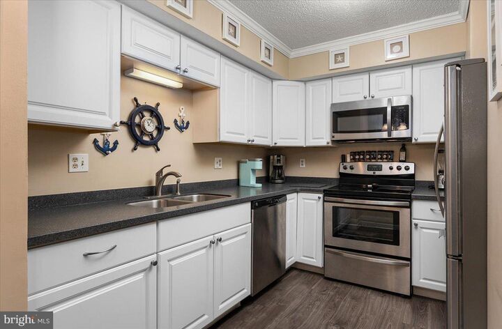 Property Photo:  1206 Saint Louis Avenue 2  MD 21842