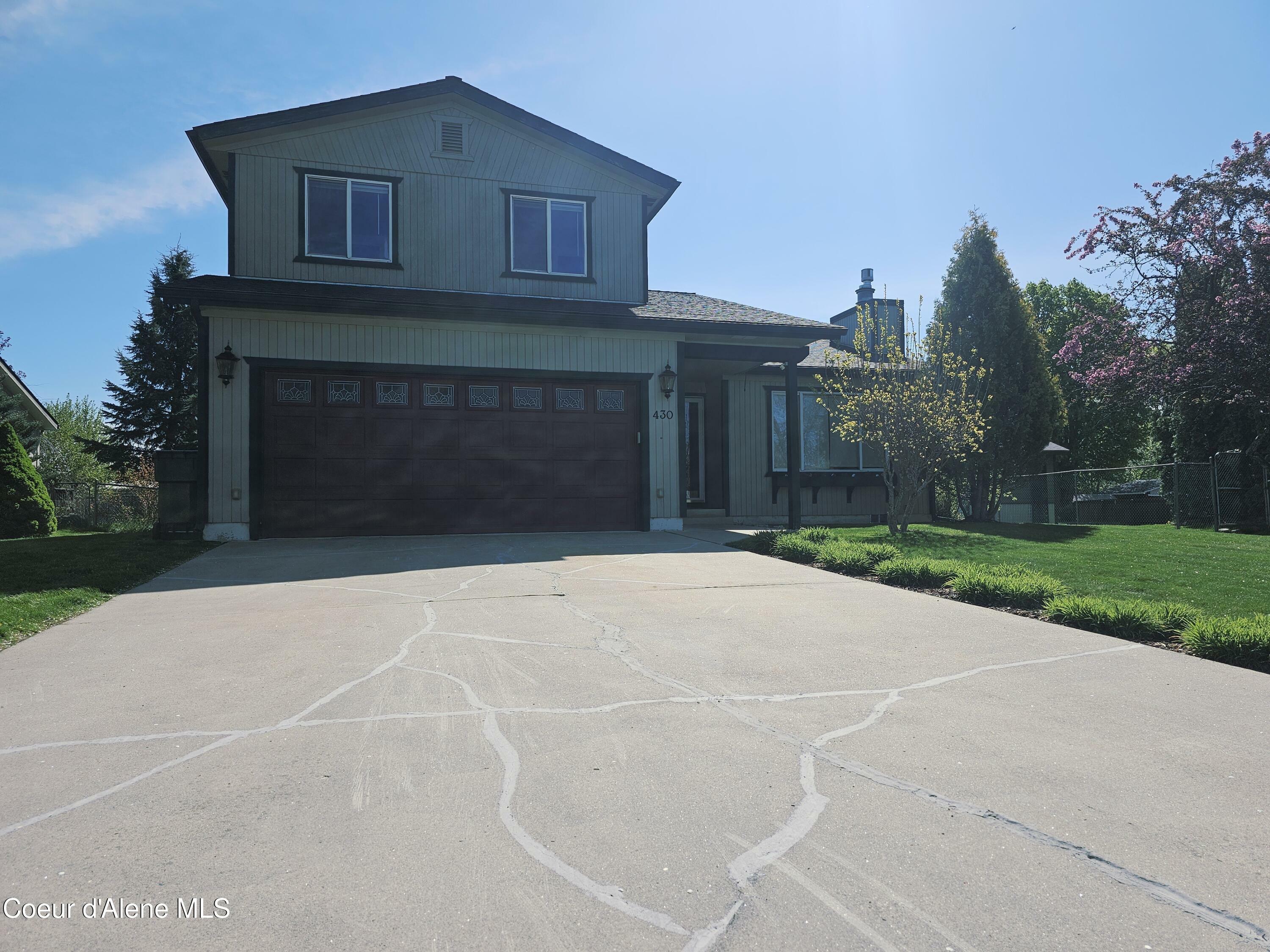Property Photo: 430 Willow Dr ID 83864