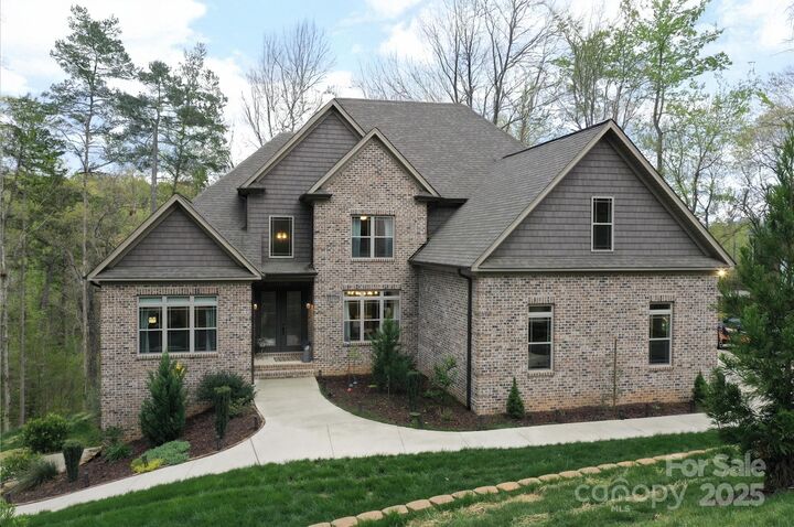Property Photo: 2757 Trent Drive NE NC 28613