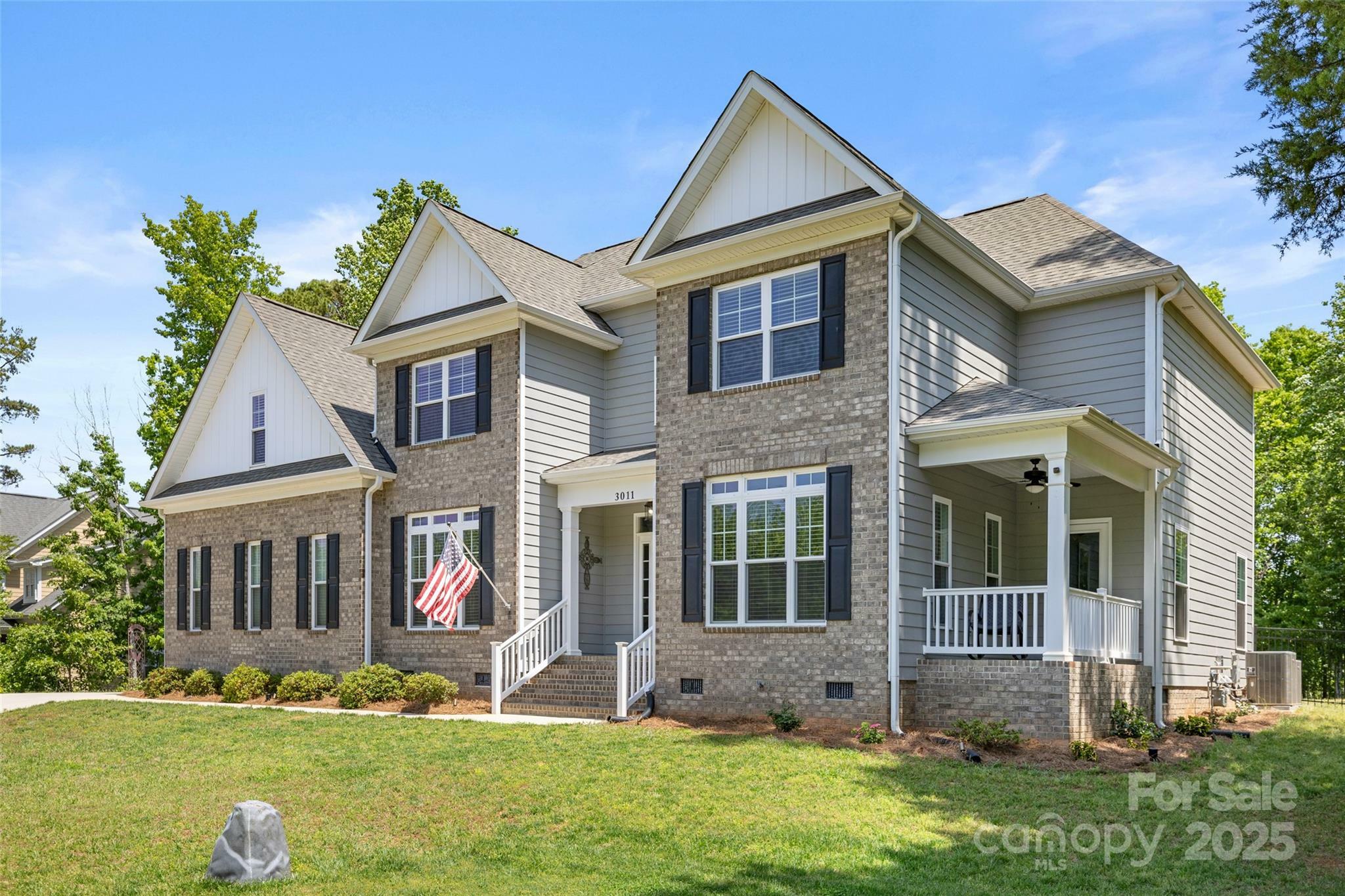 Property Photo: 3011 Waxhaw Crossing Drive NC 28173