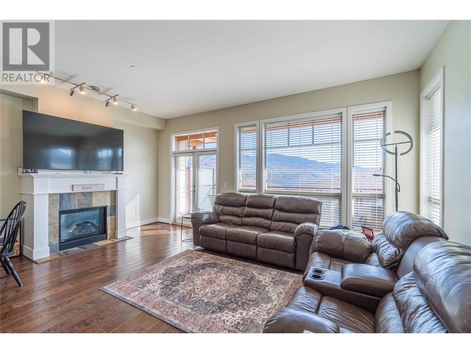 Property Photo: 175 Holloway Drive 19 BC V1S 0B2