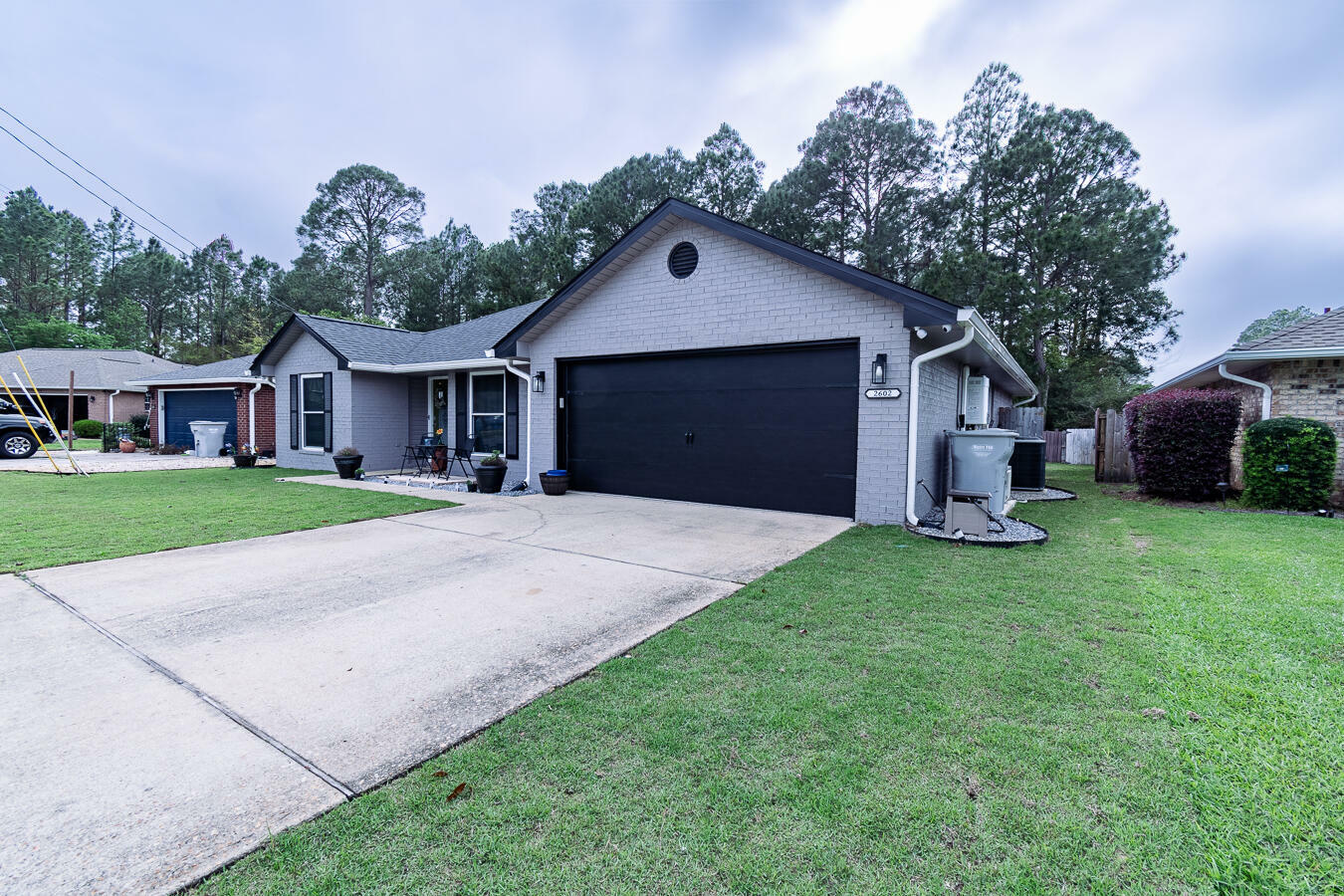Property Photo: 2602 Hidden Estates Circle FL 32566
