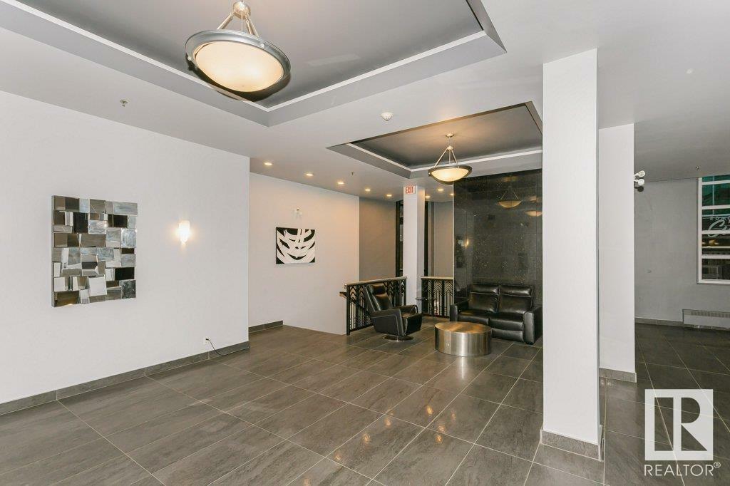 Property Photo: 10009 102 Avenue NW 401 AB T5J 5B6