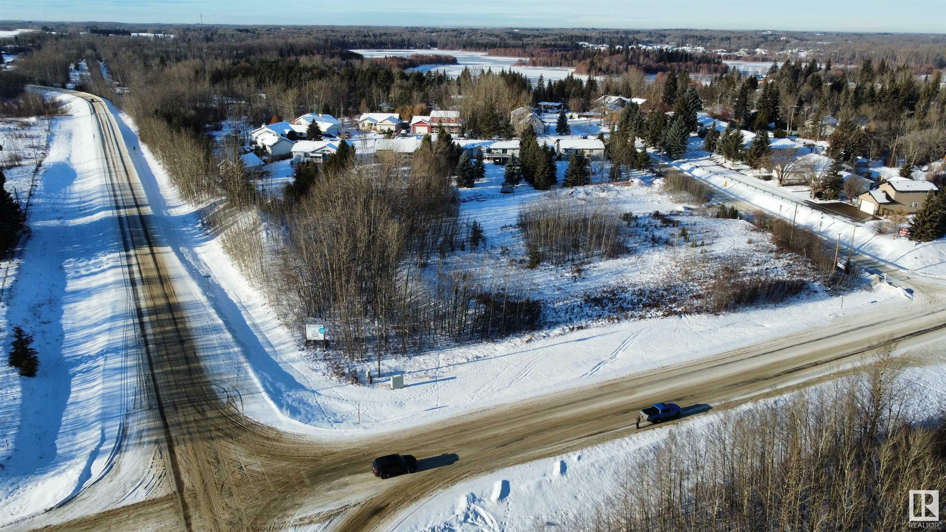 Property Photo:  488 Lakeside Drive  AB T7Z 2T7 