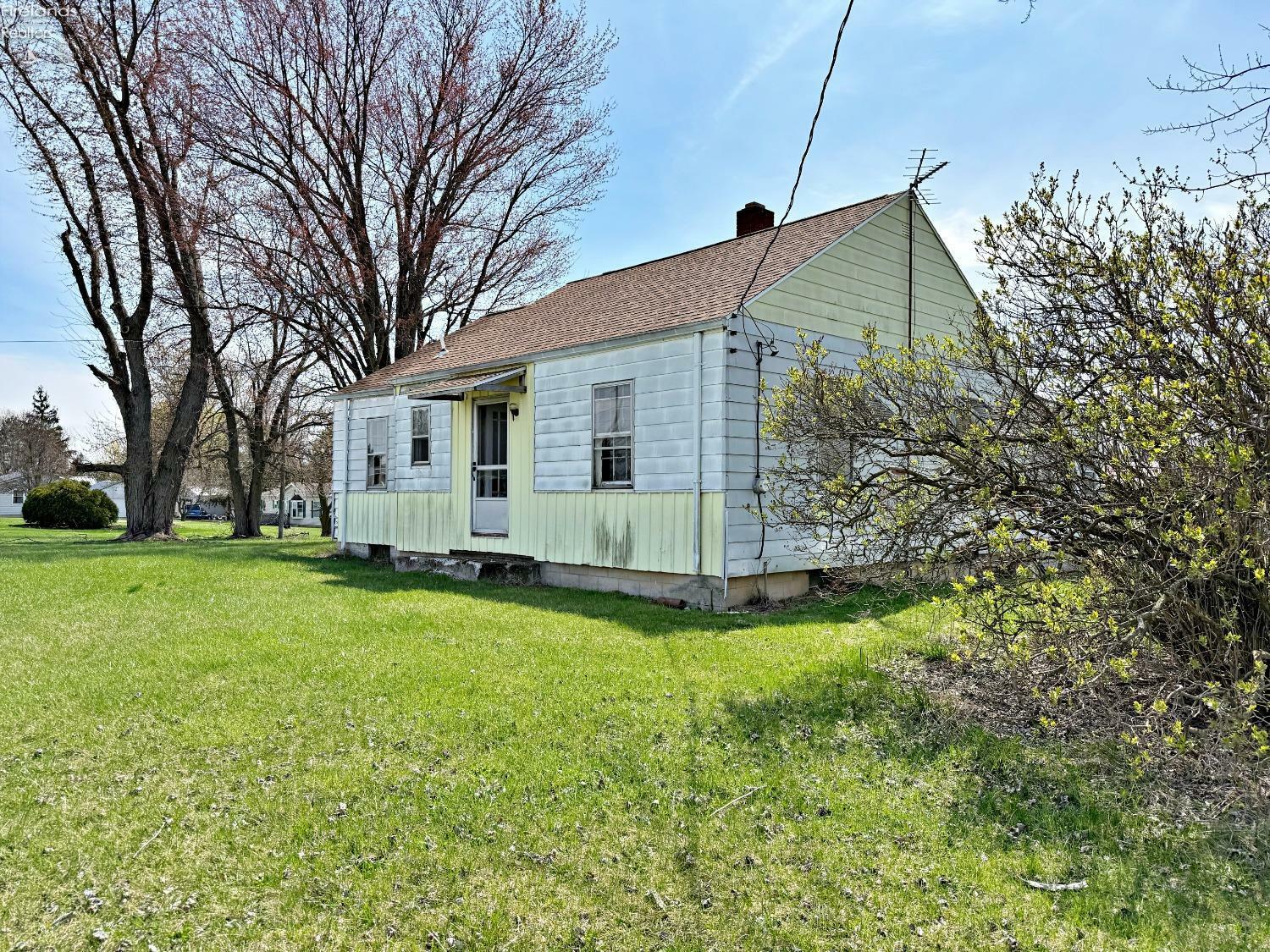 Property Photo: 3990 E State Route 18 OH 44883
