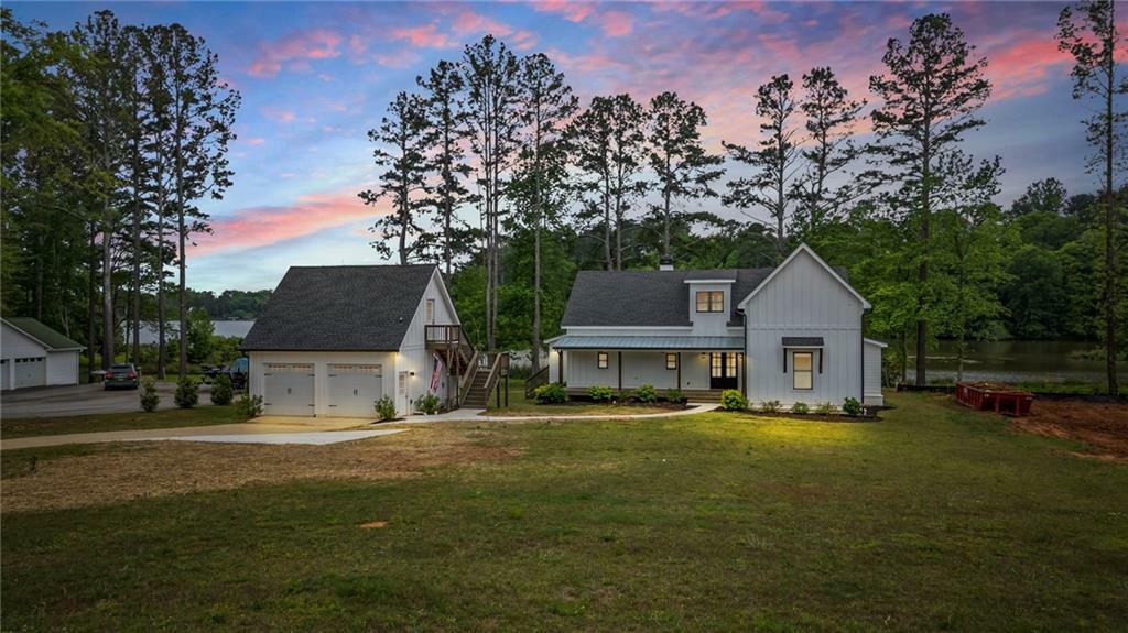 Property Photo: 1001 Sugar Hill Way GA 30625