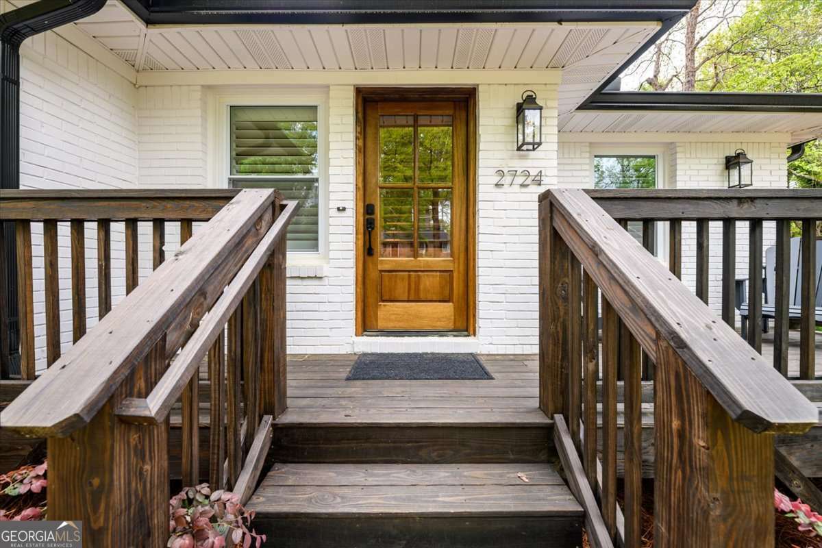 Property Photo: 2724 Parkwood Road SE GA 30080
