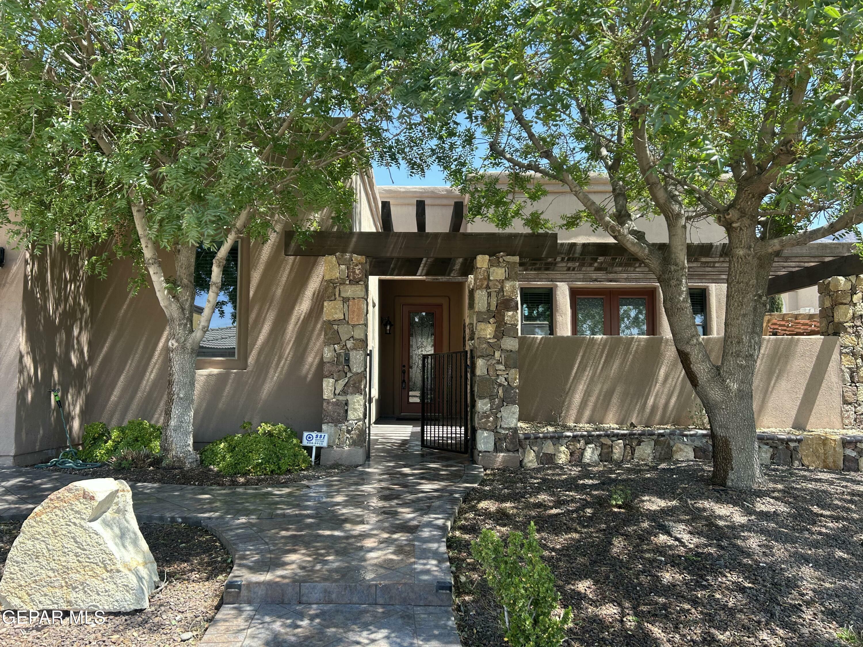 Property Photo: 1250 Franklin Raven Place TX 79912