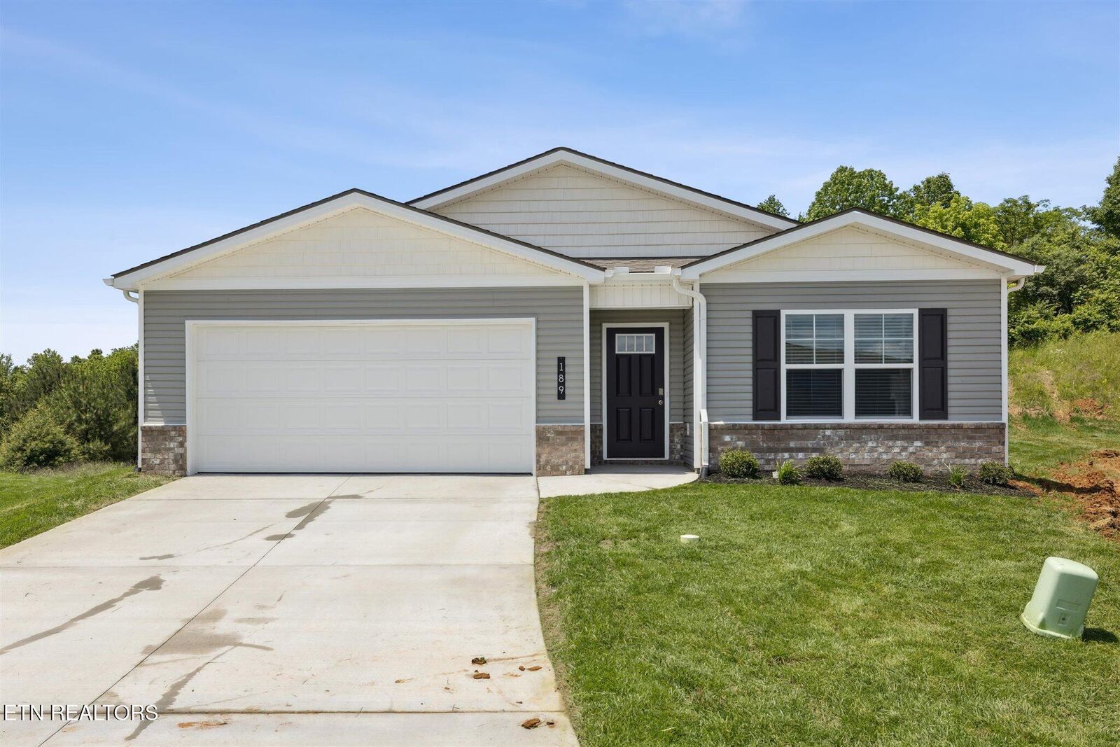 Property Photo: 189 S Blissful Meadows Drive TN 37748