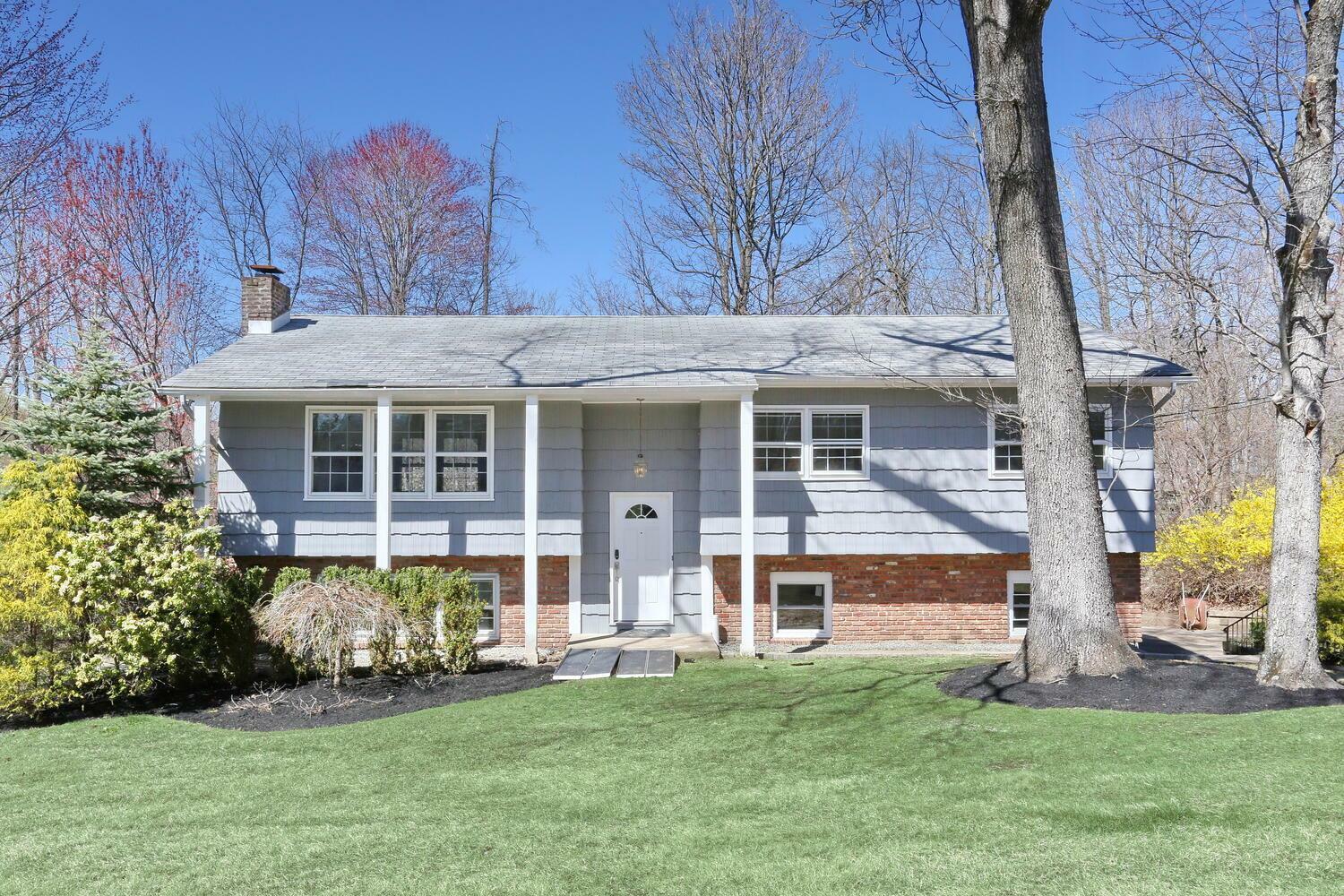 21 Buena Vista Road  Wesley Hills NY 10901 photo