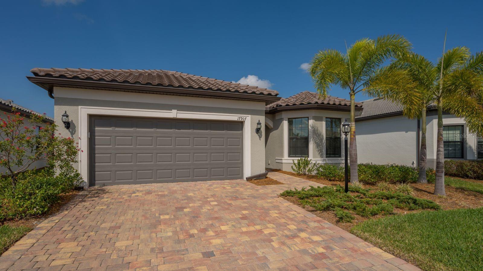 Property Photo: 17907 Eastbrook Terrace FL 34202
