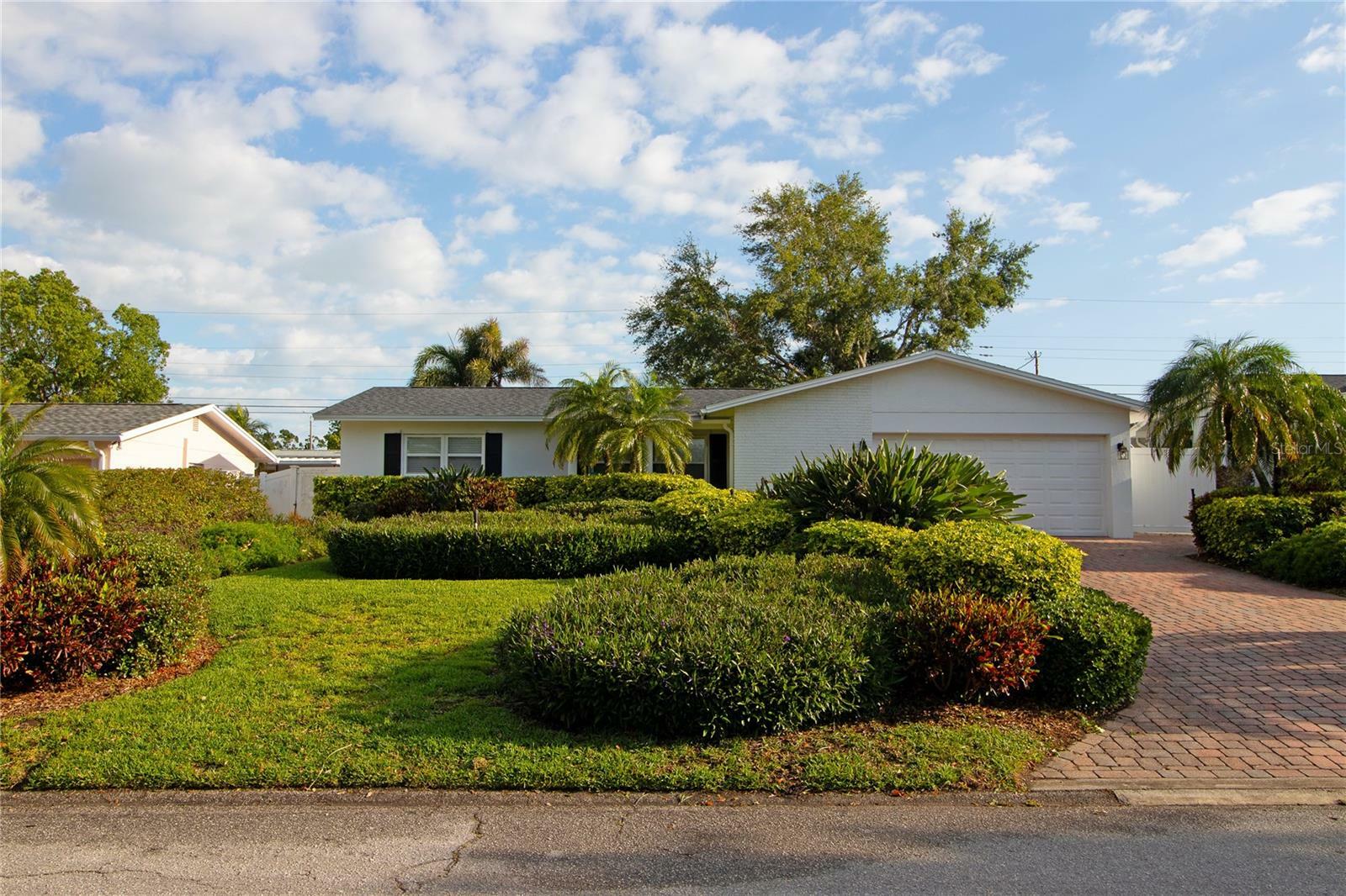 Property Photo: 13807 83rd Place FL 33776