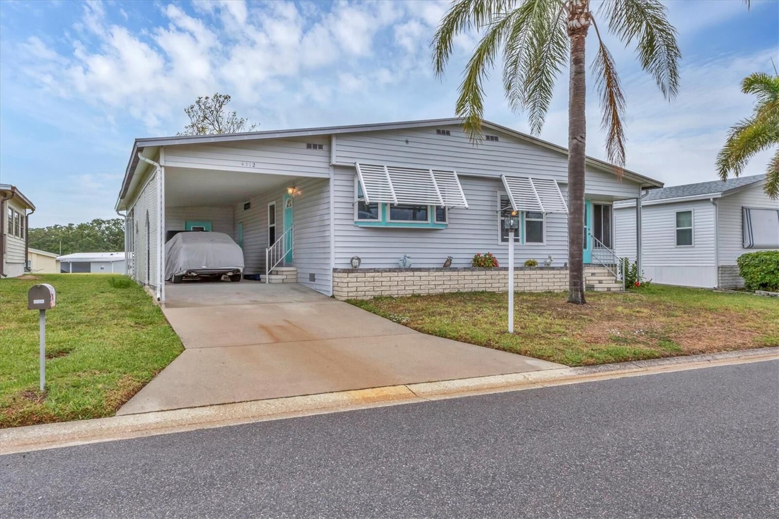 Property Photo: 4312 14th Street E FL 34222