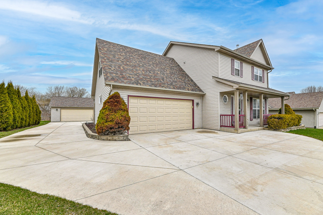 Property Photo: 2812 5 Mile Rd WI 53402