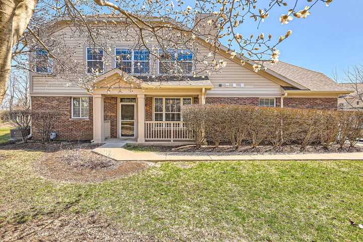 488 Harvey Lake Drive  Vernon Hills IL 60061 photo