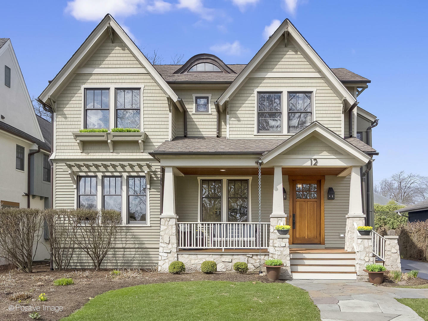 12 Woodstock Avenue  Clarendon Hills IL 60514 photo