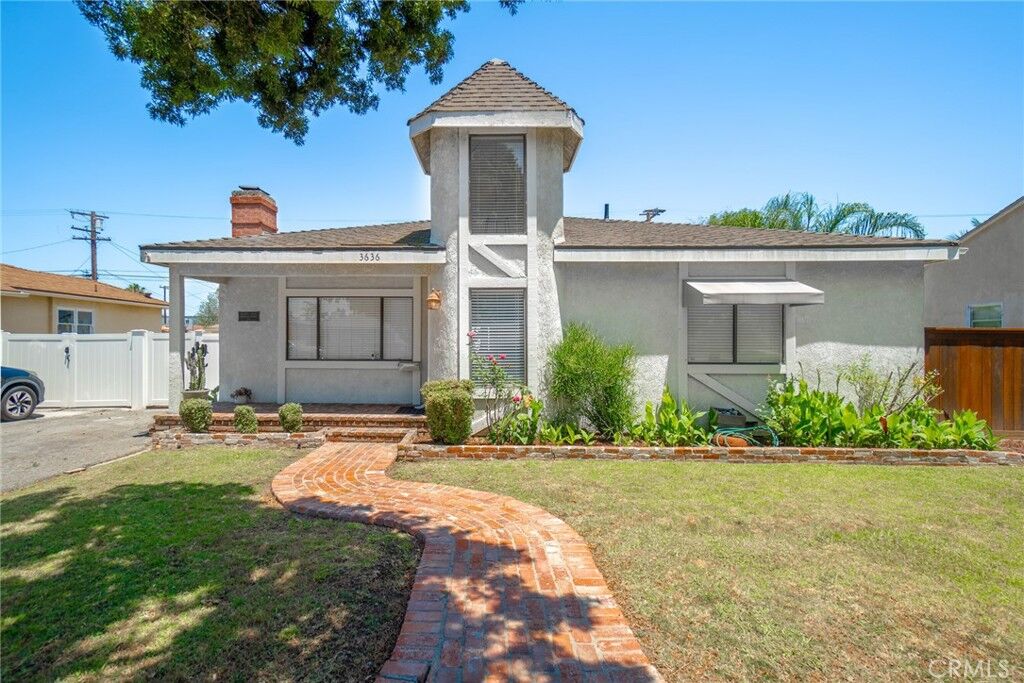Property Photo:  3636 Gardenia Avenue  CA 90807 