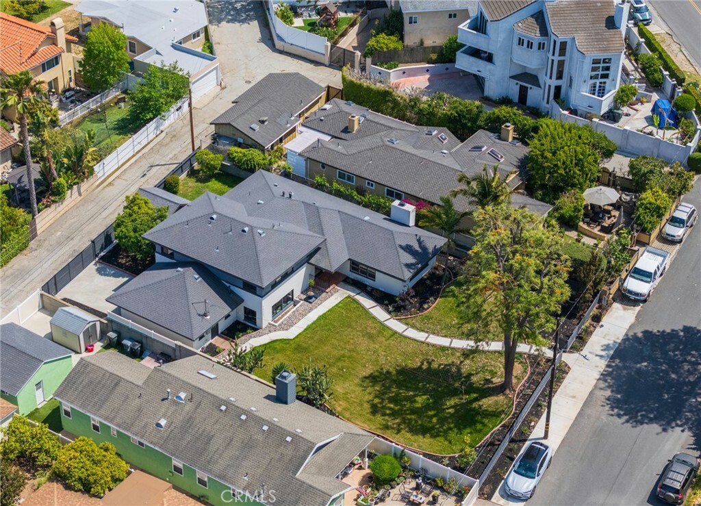 Property Photo:  24422 Los Codona Avenue  CA 90505 