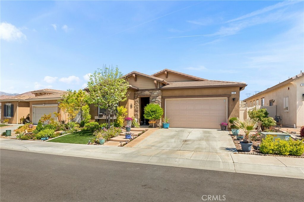 Property Photo: 448 Everest Peak CA 92223