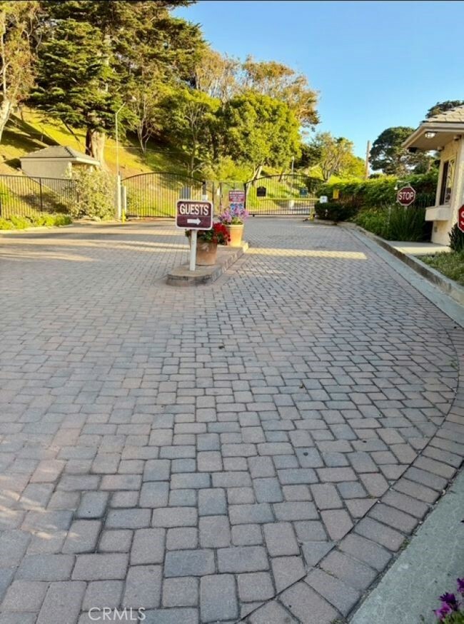 Property Photo: 6824 Las Olas Way CA 90265