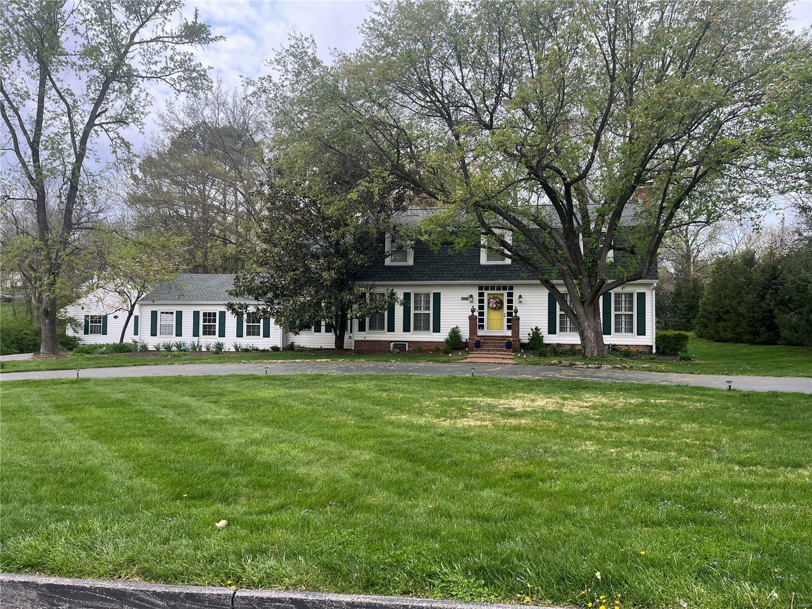 Property Photo: 1843 Manor Hill Road MO 63131