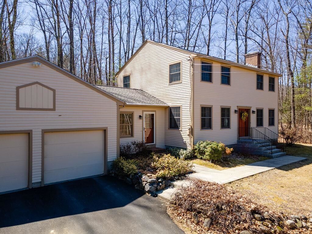 Property Photo:  2 Wheeler Road  NH 03304 