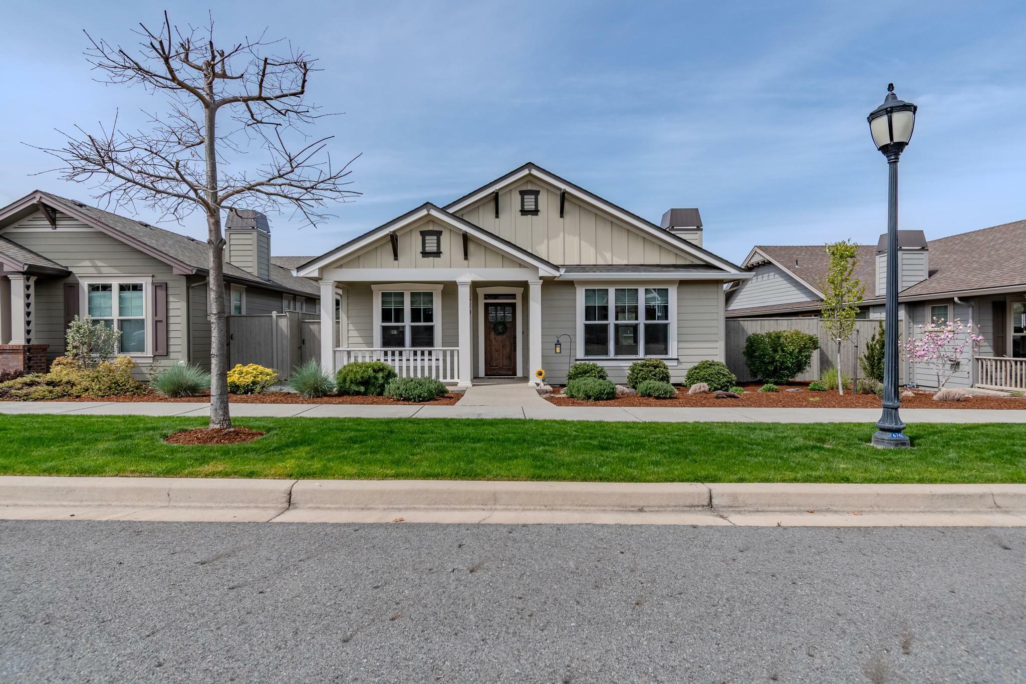 540 Waterbury Way  Medford OR 97504 photo