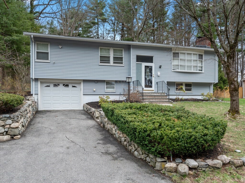 Property Photo:  17 Rolling Lane  MA 01701 