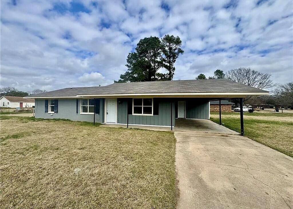 Property Photo: 135 Kelly St LA 71457