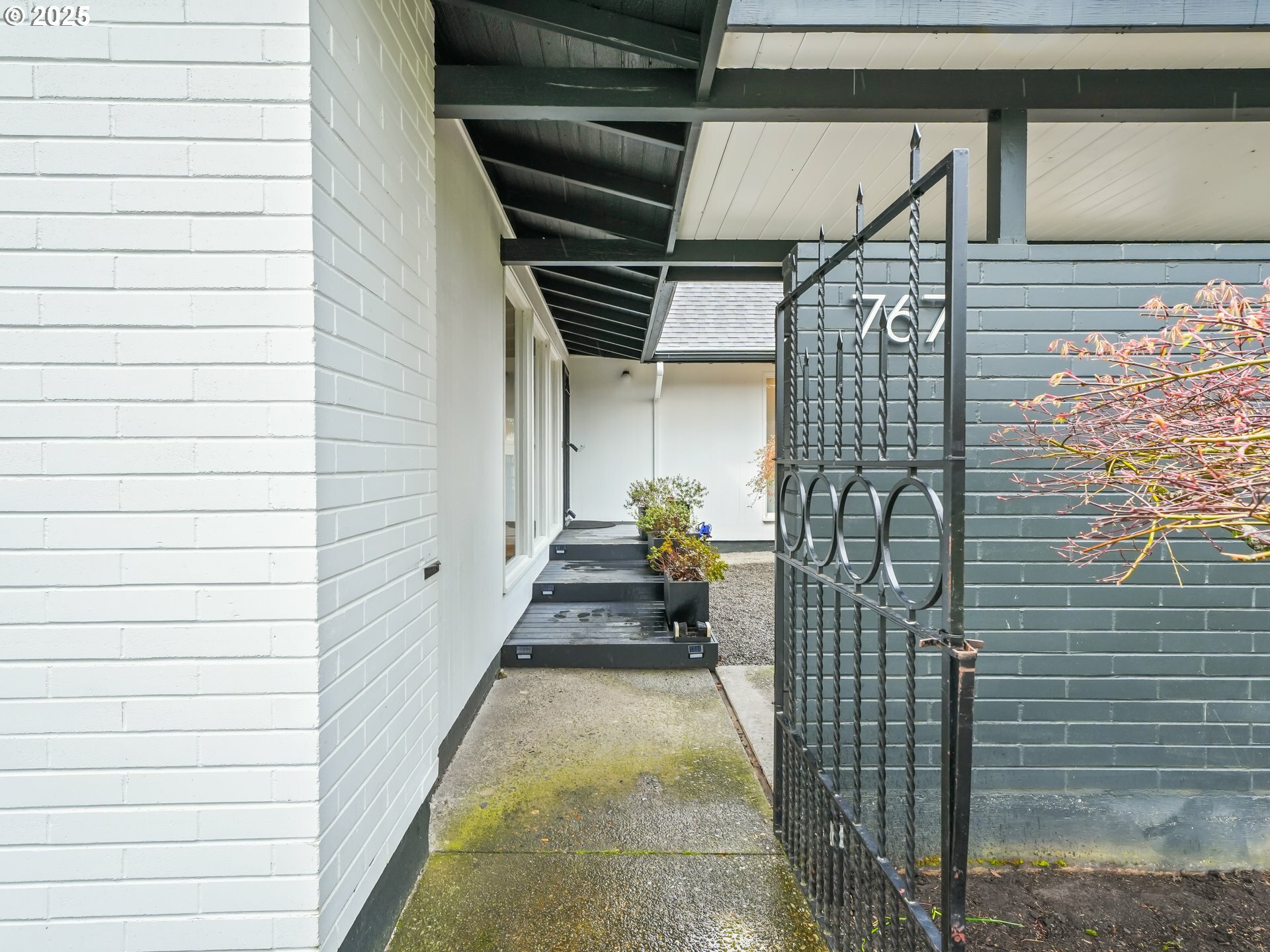 Property Photo: 767 NE 152nd Ave OR 97230