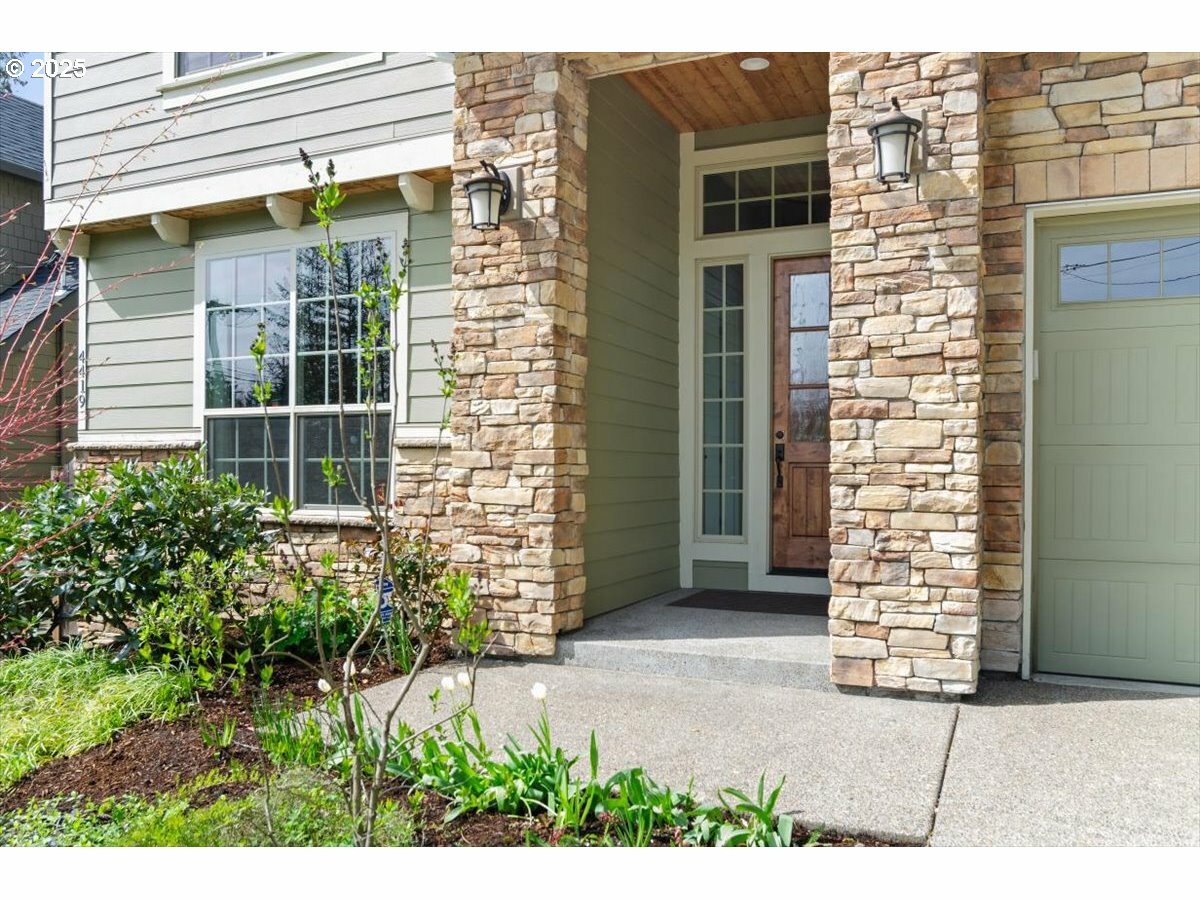 Property Photo: 4419 SW 47th Dr OR 97221