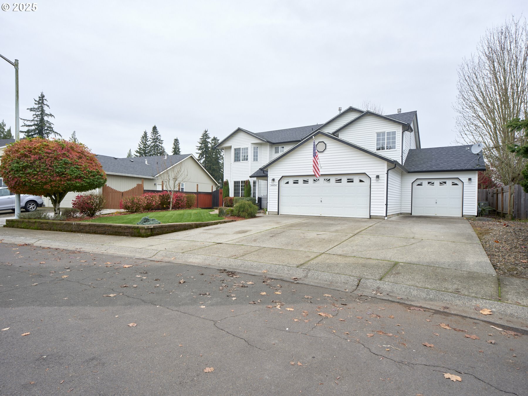 Property Photo: 14604 NW 7th Pl WA 98685