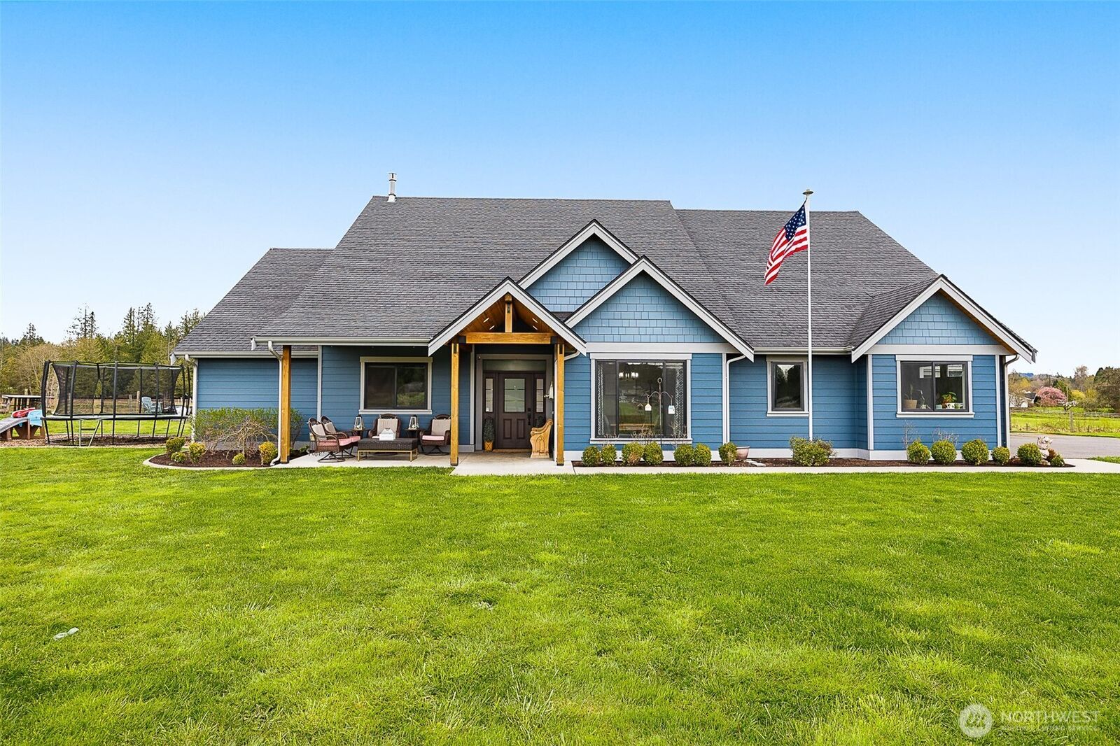 Property Photo: 611 300th Street NE WA 98292