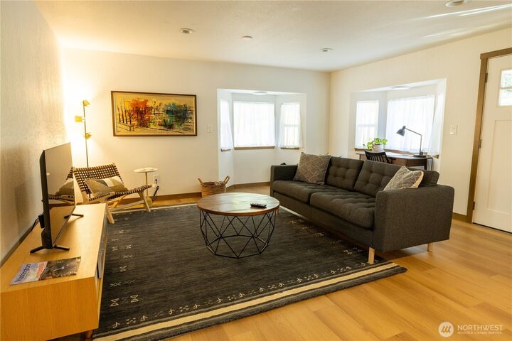 Property Photo:  430 E Twilight Way  WA 98524 