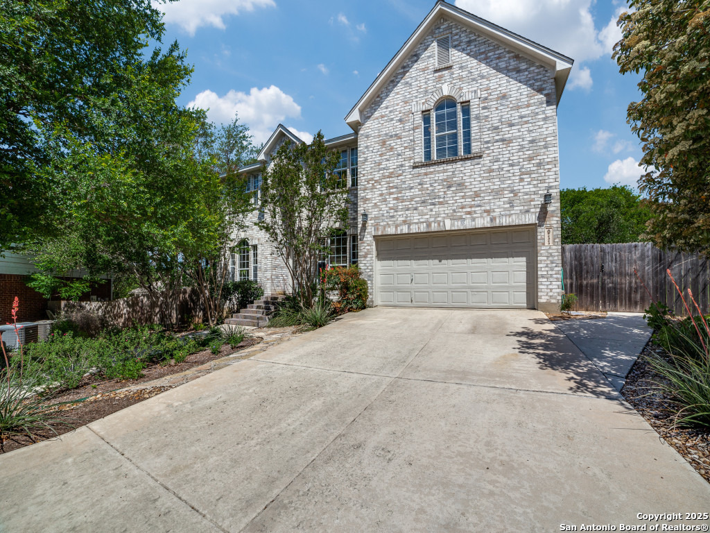 Property Photo: 911 La Falda TX 78258