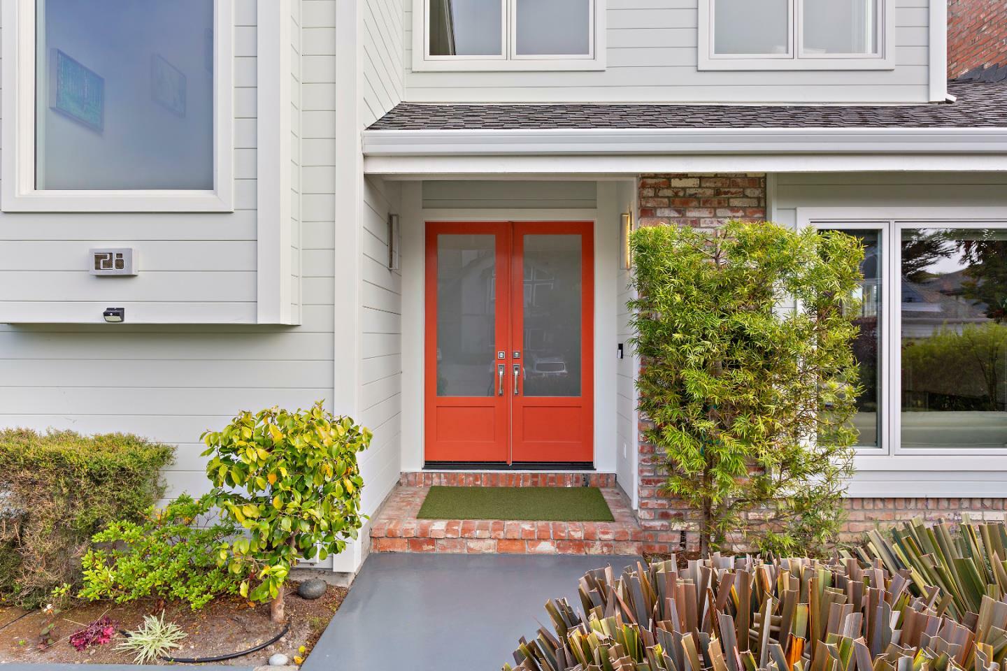 Property Photo: 28 Fairway Place CA 94019