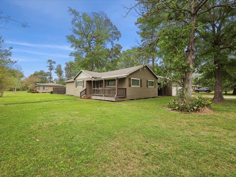 Property Photo: 2020 N 23rd Street TX 77706