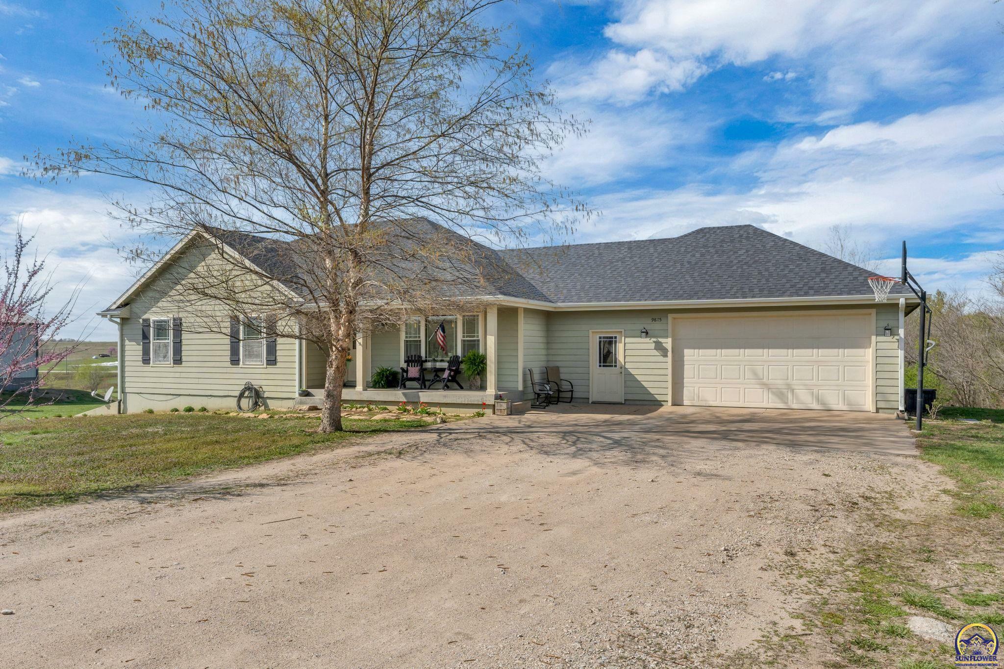 Property Photo: 9825 SW K-4 Hwy KS 66614