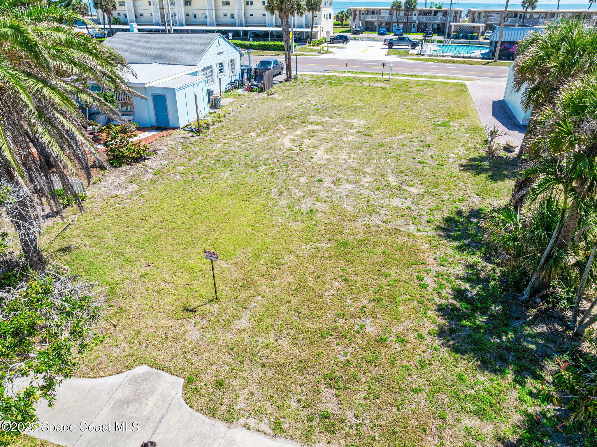 Property Photo: 118 N Atlantic Avenue FL 32931