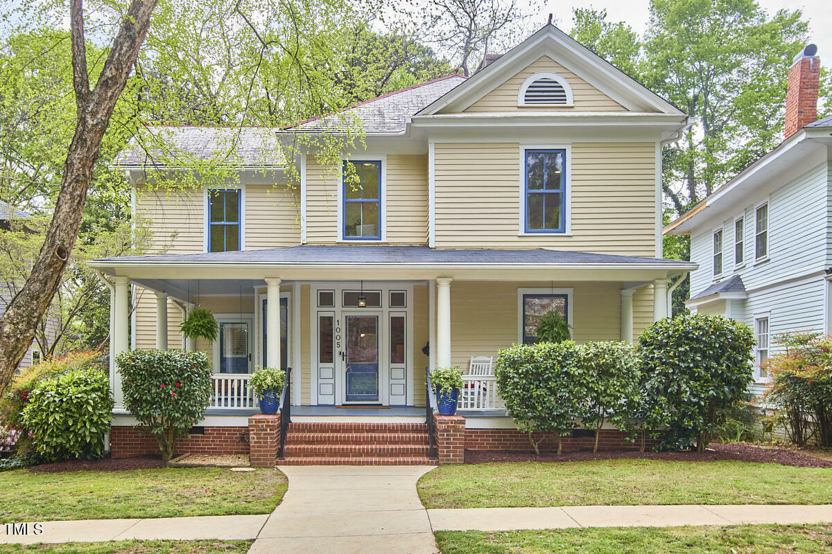 Property Photo: 1005 W Lenoir Street NC 27603