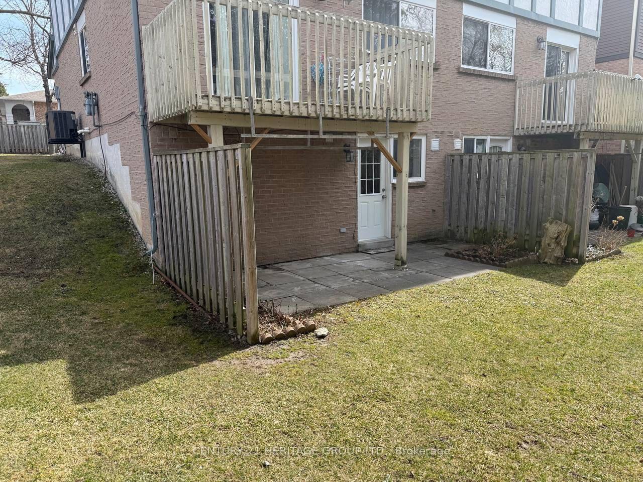 Photo de la propriété:  1 New Havens Way 48  ON L3T 5G1 