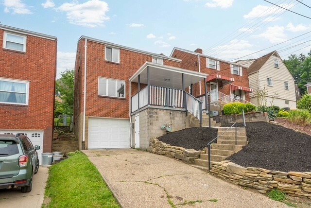 Property Photo: 2445 Edgebrook Ave PA 15226