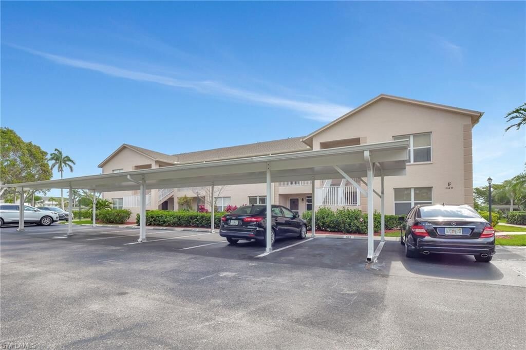 Property Photo:  326 Bradstrom Cir 103F  FL 34113 