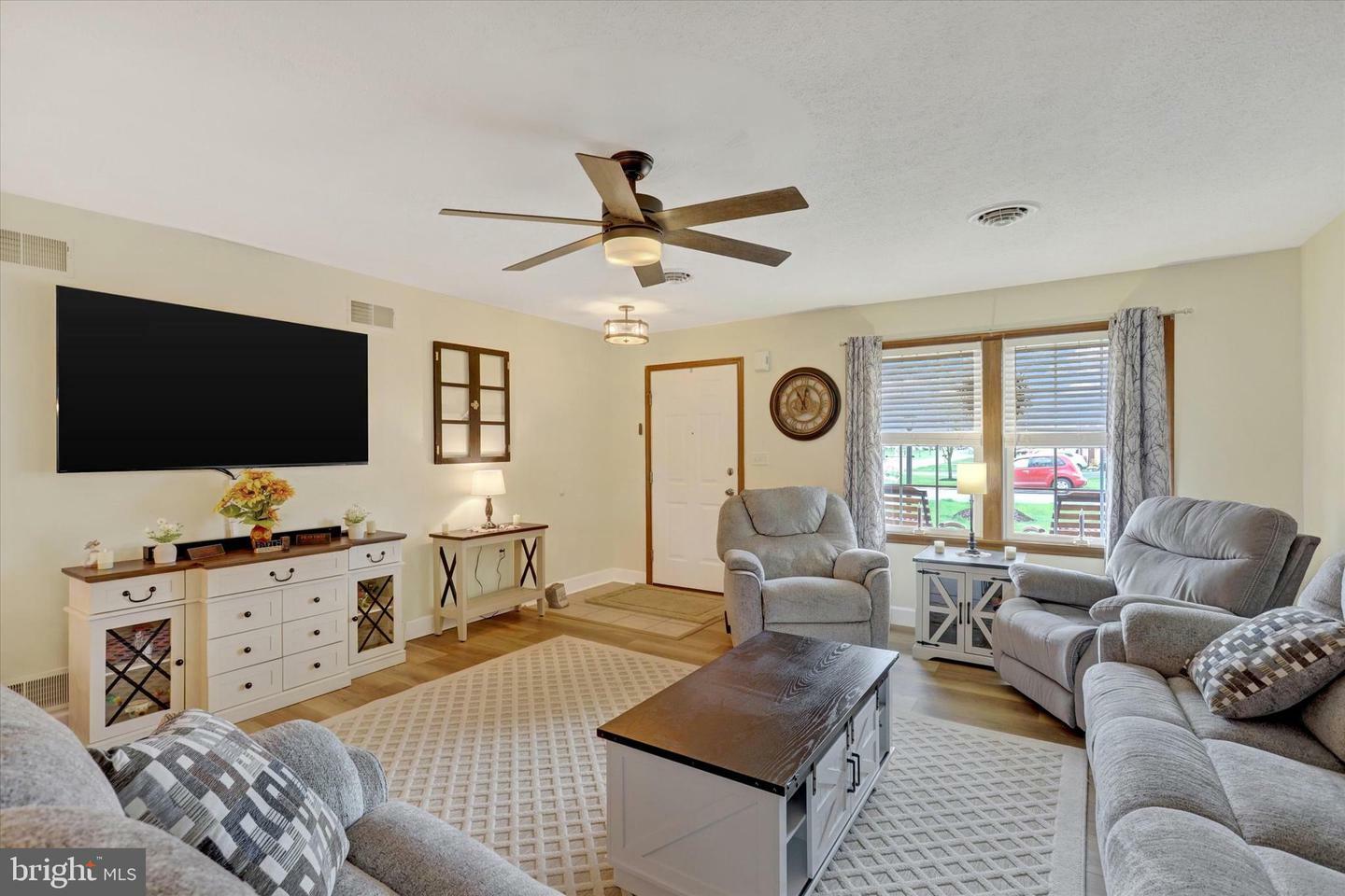 Property Photo: 105 Central Way PA 17257