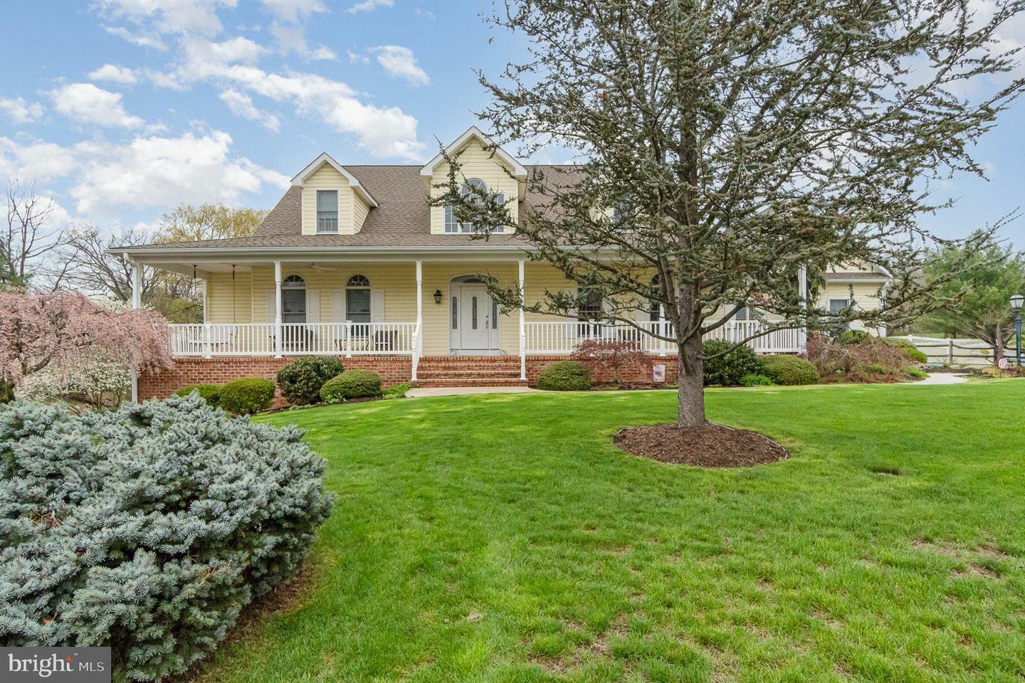 Property Photo: 11884 Pineridge Drive PA 17268