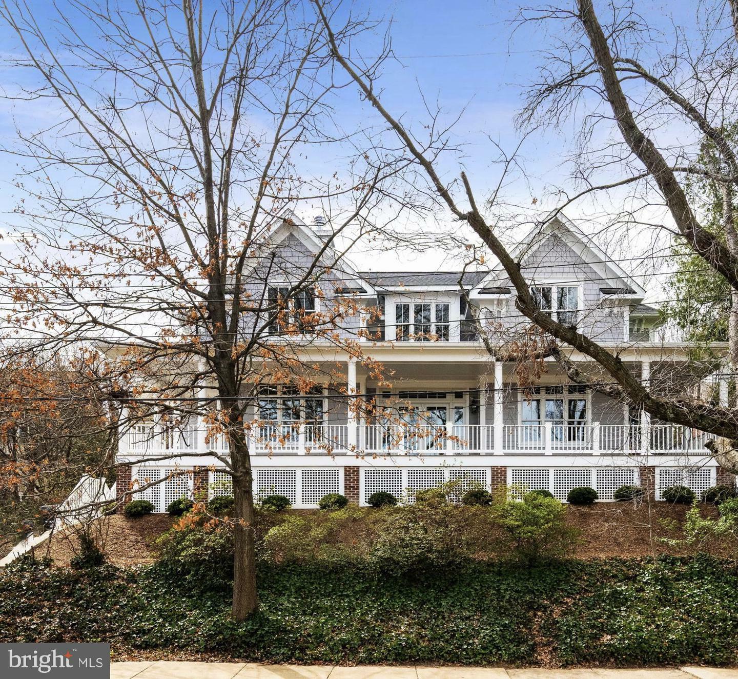 Property Photo:  414 Rucker Place  VA 22301 