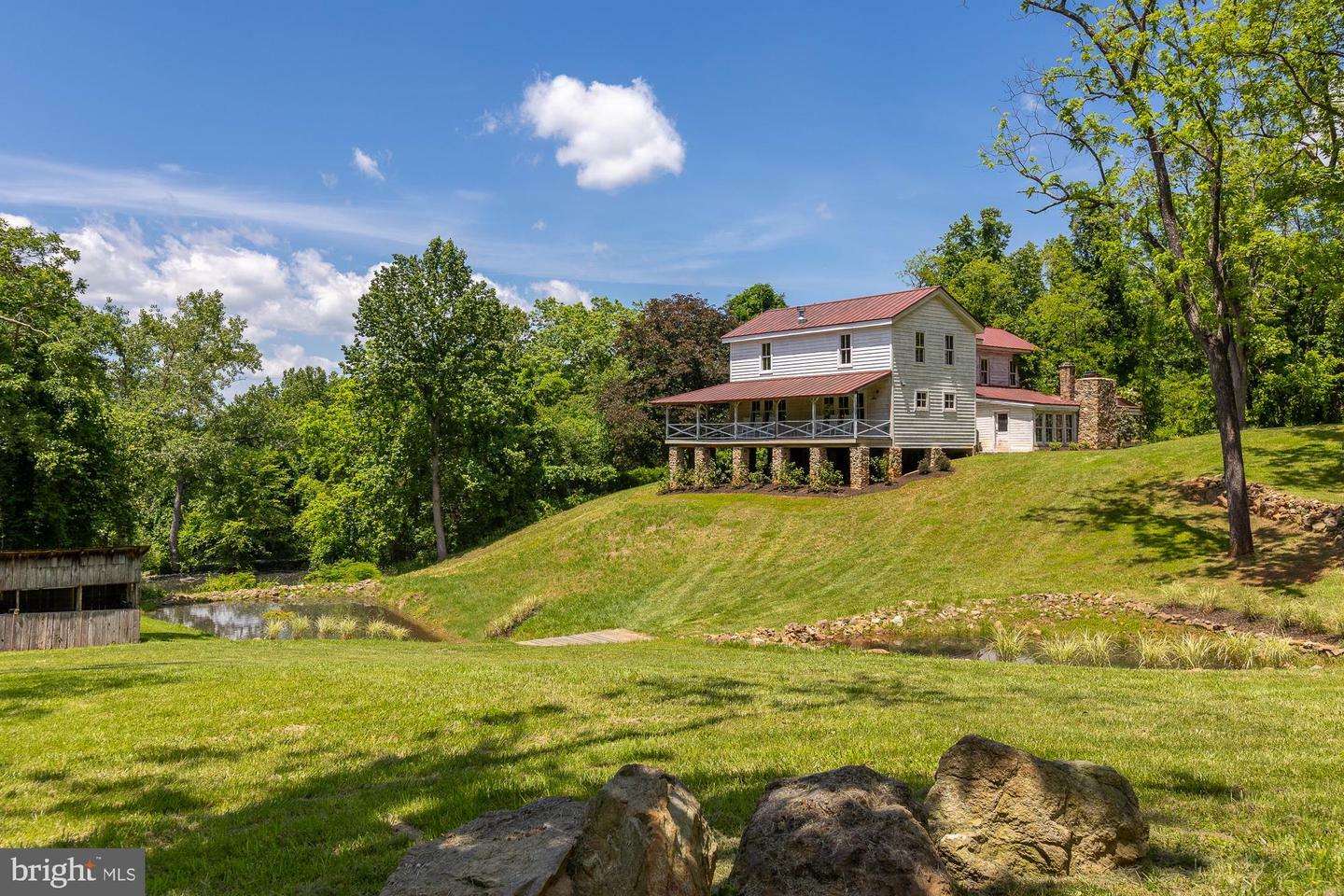 Property Photo: 4320 Browntown Road VA 22630
